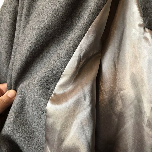 Vintage Recycled Women L Wool Blend Peacoat With Wood Buttons & Satin Lining - Picture 6 of 7